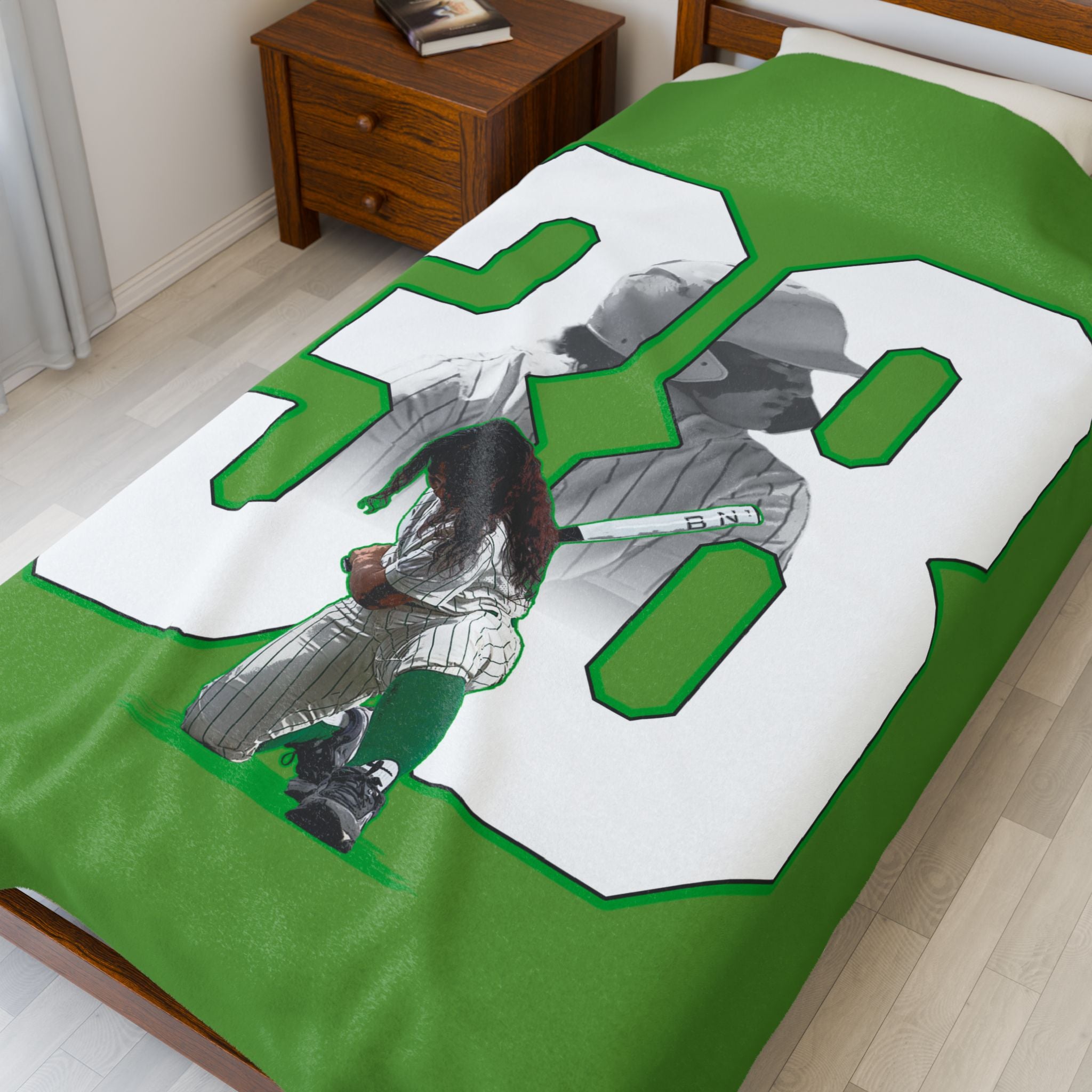 Tia Titi Velveteen Plush Blanket