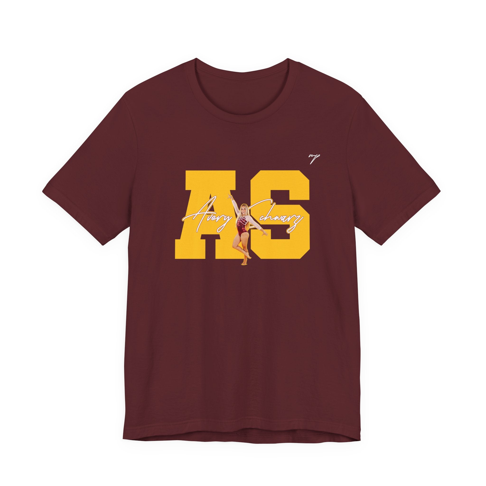 Avery Schwarz Graphic Tee