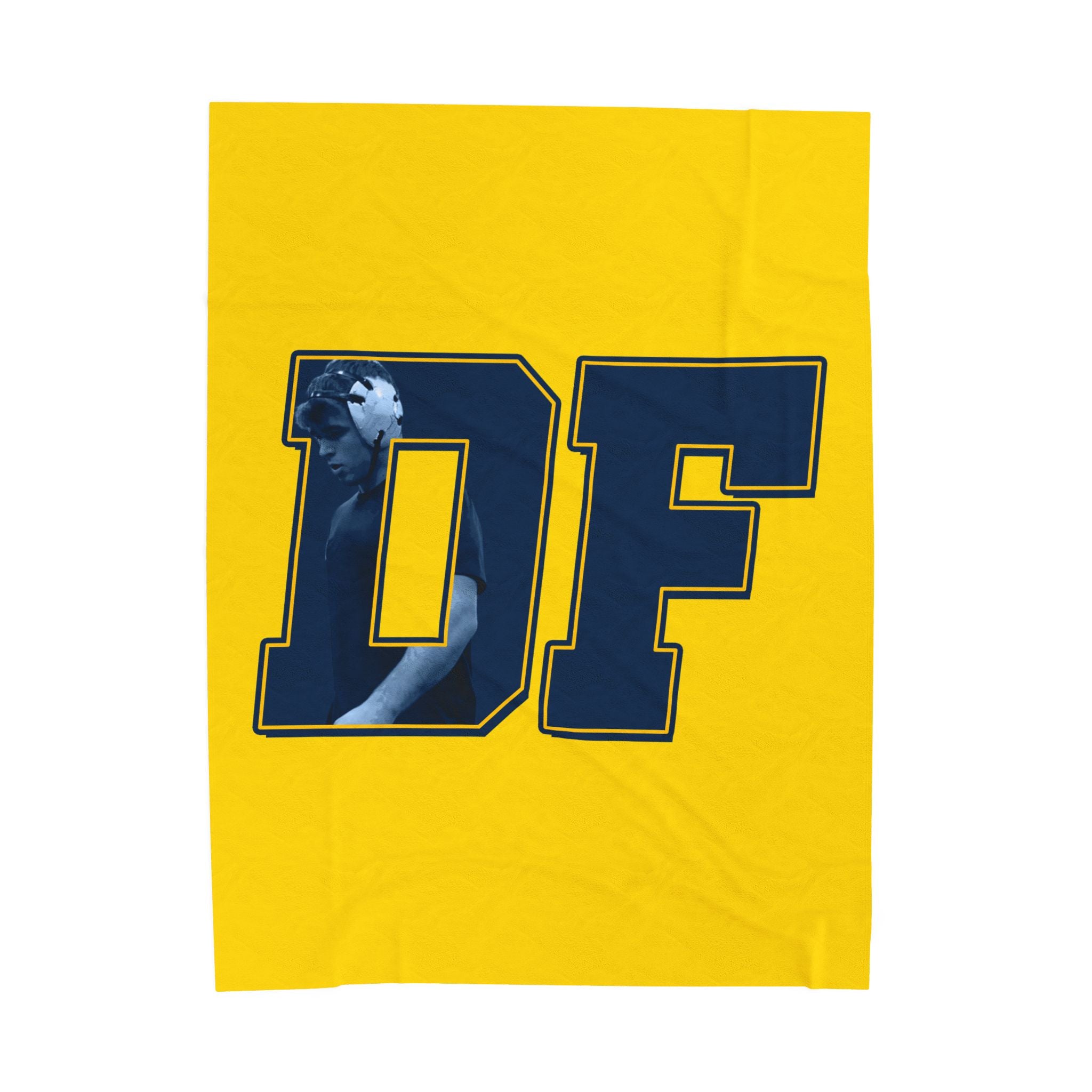 Dom Findora Velveteen Plush Blanket
