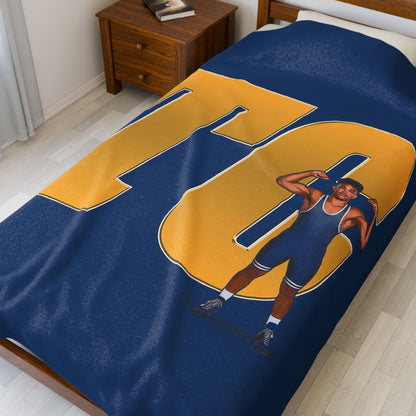 Tavian Camper Velveteen Plush Blanket
