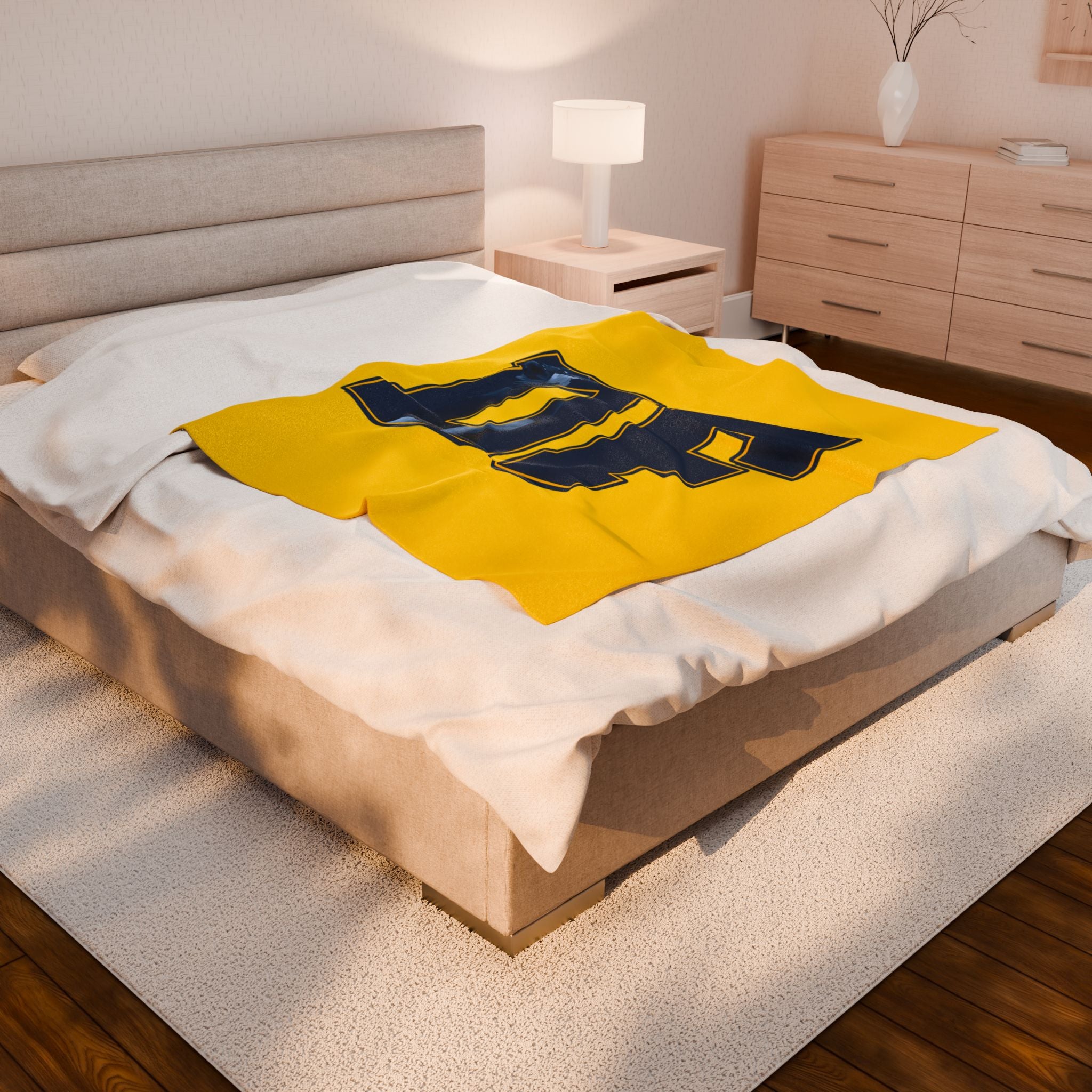 Dom Findora Velveteen Plush Blanket