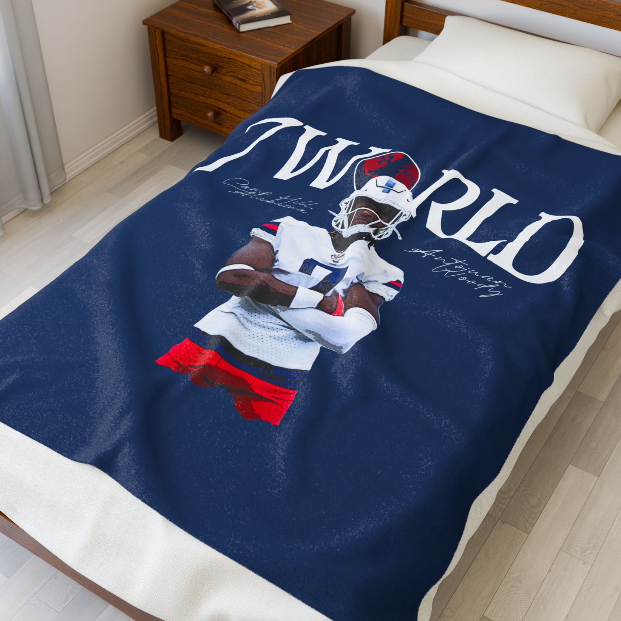 Antojuan Woody Velveteen Plush Blanket