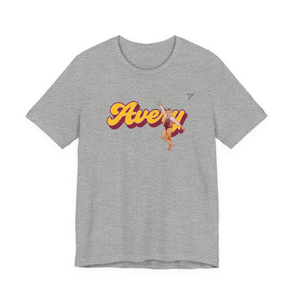 Avery Schwarz Graphic Tee