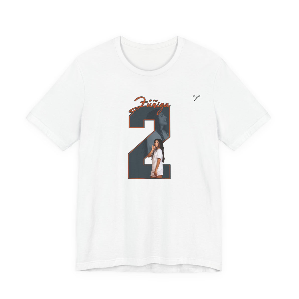 Gigi Zúñiga Graphic Tee