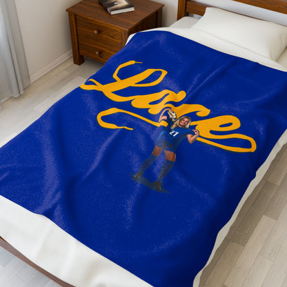 Lacey Harnish Velveteen Plush Blanket
