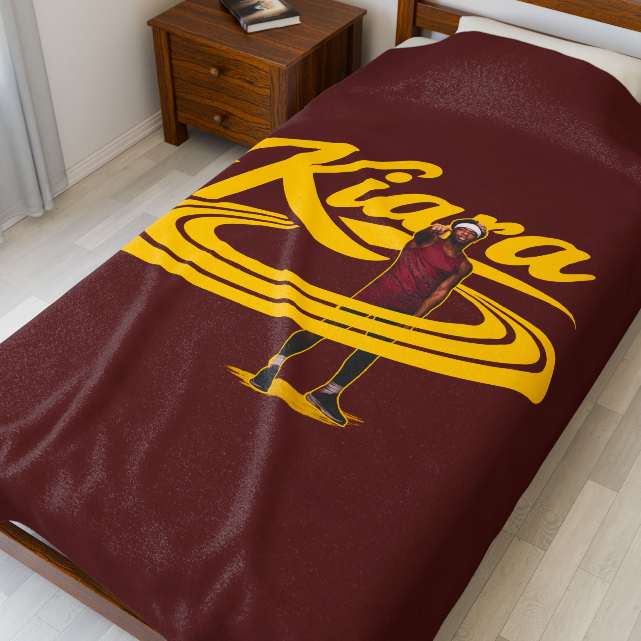 Cinque Antonio Kiara Velveteen Plush Blanket